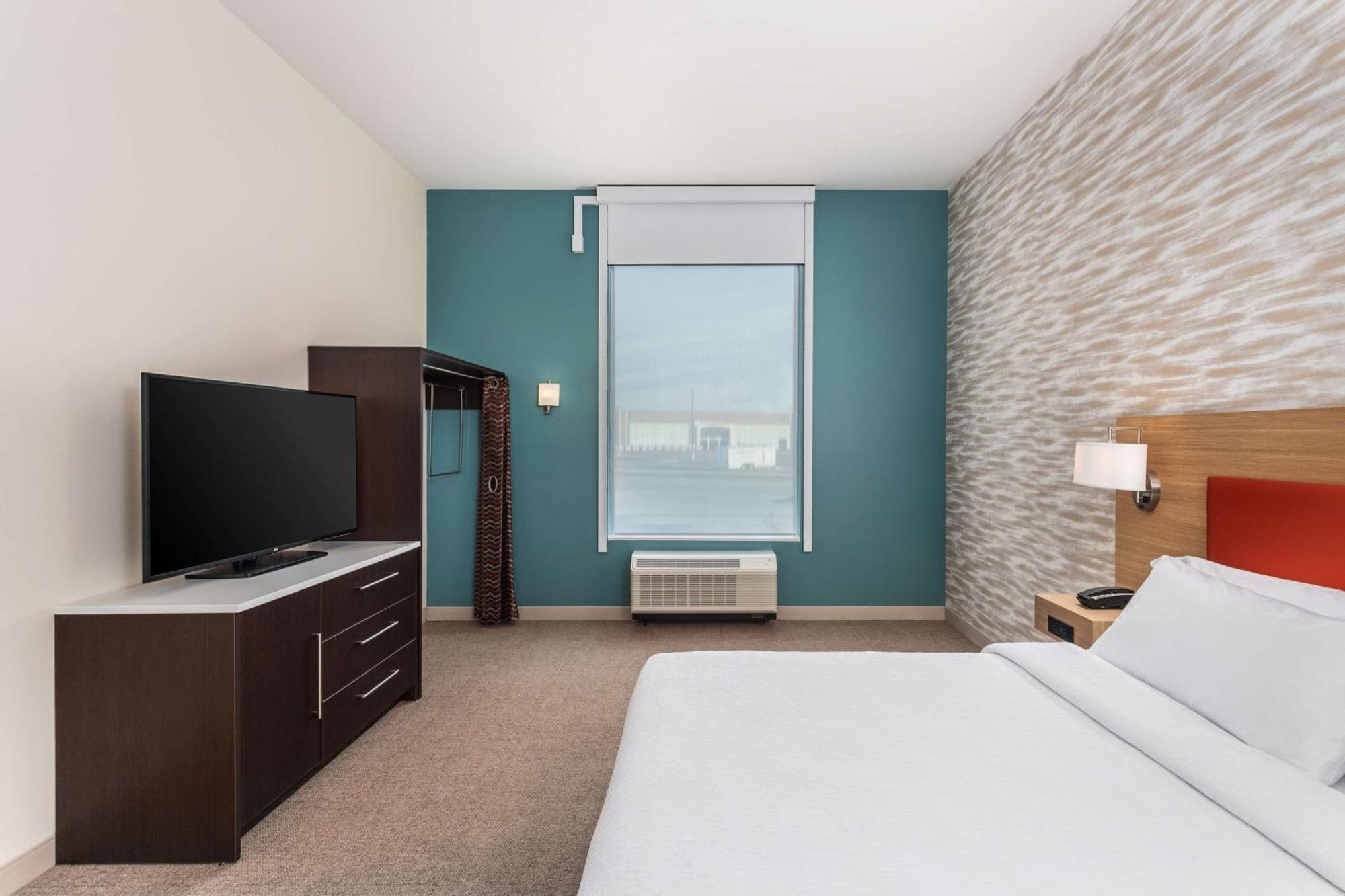 Home2 Suites By Hilton Cedar Rapids Westdale 外观 照片
