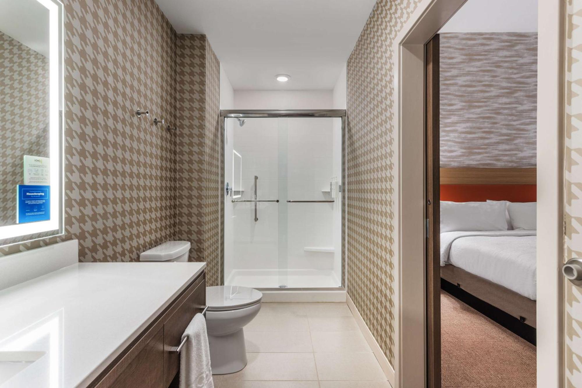 Home2 Suites By Hilton Cedar Rapids Westdale 外观 照片